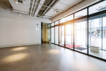 "Группа ЛСР" проведет аукцион по продаже коммерческих площадей во второй очереди ЖК "Ручьи"