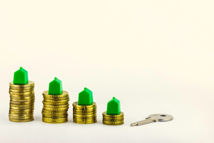 Количество выданных жилищных кредитов за год снизилось на 37%