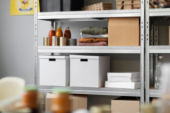 На рынок выведены кладовые в ЖК "Октябрьская набережная"