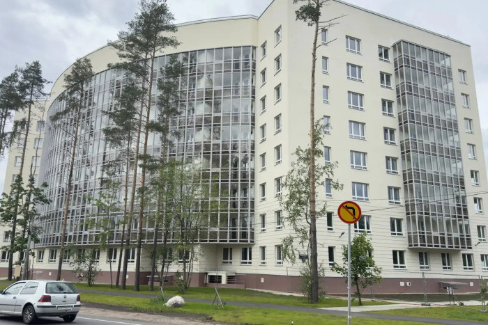 В Песочном сдано в эксплуатацию общежитие 