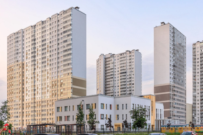 В продажу выведены новые дома в ЖК "Цветной город"
